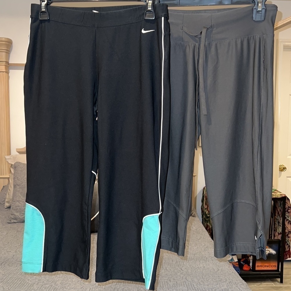 Nike Womens Athletic lounge Wide Leg Work Out Capris bundle